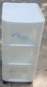 lot 533 image: 3-DRAWER PLASTIC STORAGE CONTAINER WITH ROLLERS AS SHOWN.