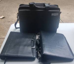 lot 546 image: LOT OF COMPUTER BAGSTRAVEL CASES AS SHOWN.