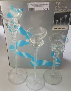 lot 551 image: THE TOSCANY COLLECTION 3-PIECE STEM CANDLESTICK HOLDERS AS SHOWN.