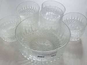 lot 563 image: GLASS SERVING SET AS SHOWN.