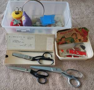 lot 589 image: VINTAGE SEWING NOTIONS INCLUDING 1960S WISS & SONS SCISSORS IN ORIGINAL BOX, NEEDLE BOOK, AND MORE AS SHOWN. TAKE A LOOK