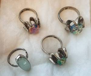 lot 599 image: STERLING SILVER DICHROIC GLASS RINGS. YOU ARE BIDDING BY THE PIECE