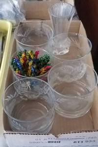 lot 611 image: LOT OF GLASS VASESCANDLE HOLDERS AS SHOWN.