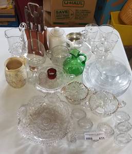 lot 633 image: LOT OF ASSORTED GLASS DISHES IN STYLESSIZESCONDITION AS SHOWN PLUS VINTAGE KNIVES.