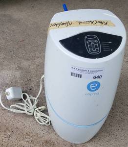 lot 640 image: ESPRING WATER FILTRATION SYSTEM AS SHOWN.