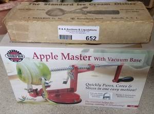 lot 652 image: VINTAGE ICE CREAM DISHER IN ORIGINAL BOX PLUS APPLE MASTER IN BOX AS SHOWN.