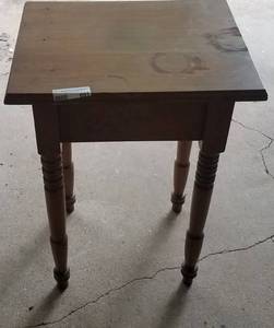 lot 691 image: WOOD ACCENT  SIDE TABLE IN STYLECOLORCONDITION SHOWN.