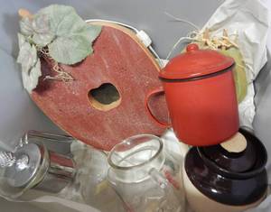 lot 661 image: ASSORTED DECOR AND MORE AS SHOWN.