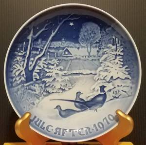 lot 724 image: BING & GRONDAHL 1970 COLLECTIBLE PLATE IN THEMEDESIGNTITLE SHOWN.