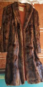 lot 753 image: VINTAGE LAZARUS MINK COAT IN STYLECOLORCONDITION SHOWN.