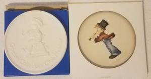 lot 787 image: GOEBEL HUMMEL COLLECTIBLE MINIATURE PLATECOASTER IN BOXES AS SHOWN.