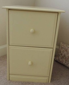 lot 40 image: Side Table PALE Yellow 2  drawers 30x20x24