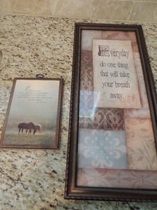lot 42 image: Inspirational art Everyday do one thing that will take your breath away 22x10    wood wall art 8x6