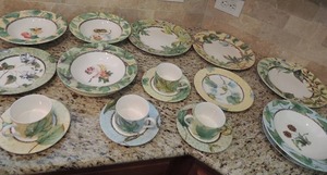 lot 44 image: Westbury Court Arboretum  by Peggy Turchette Porcelain Dish Set - SERVICE FOR 4 -  SWEET GUM , HAZEL,  TURKEY OAK, JAPANESE MAPLE   16 PCS
