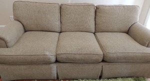 lot 51 image: HAVERTY COUCH SOFA - TAN COLOR  86