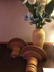 lot 63 image: Yellow 11 tall vase plus floral arrangement 23 total height .. 2 blonde wood wall sconces 8H 10wide