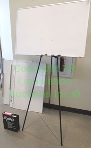 lot 12 image: Quartet dry erase boards, 4 count, and Expo dry erase marker kit (incomplete)