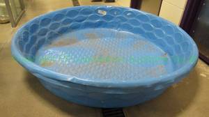 lot 174 image: Summer Waves 59 plastic pools, 2 count