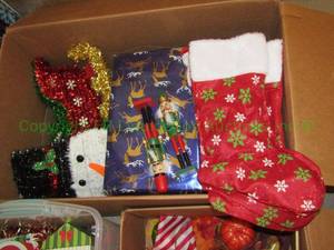 lot 112 image: Various Christmas decorations and other holiday decorations