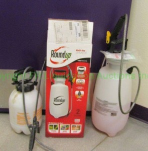 lot 88 image: The Fountainhead Group and RoundUp multi-purpose spray bottles