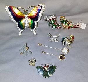 lot 189 image: Pins