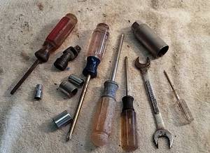 lot 211 image: Craftsman hand tools