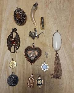 lot 181 image: Pendants, charms and medallions