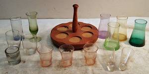 lot 221 image: Novelty Glassware