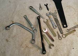 lot 270 image: specialty wrenches