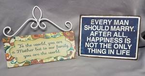 lot 305 image: wall plaques