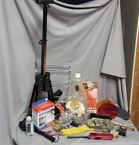 lot 353 image: miscellaneous items