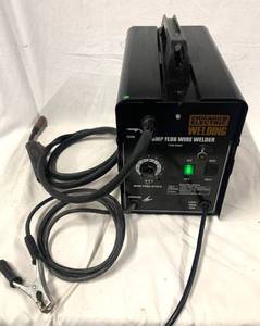 lot 39 image: Wire Welder