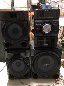 lot 103 image: Sony Stereo