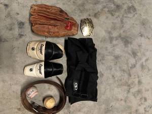 lot 95 image: Sporting Equipment