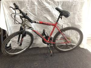 lot 73 image: Bike