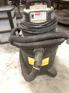 lot 71 image: Dayton Shop Vac