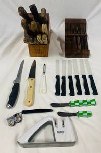 lot 29 image: Knives and sharpeners