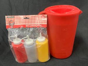 lot 20 image: Plastic Camping Cups