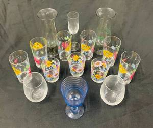 lot 21 image: Glass Glasses
