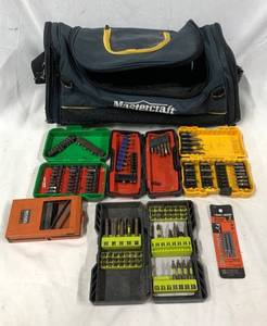 lot 77 image: Milwaukee tool bag