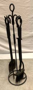 lot 119 image: Fireplace Tools