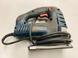 lot 33 image: Bosch Jigsaw Corded (Working)