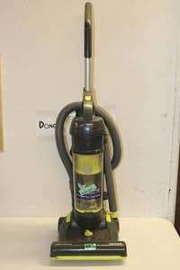 lot 45 image: Kenmore GreenBlack Vaccuum (Powers on)