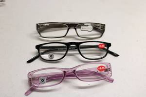 lot 59 image: 3 Reading Glasses 2.75