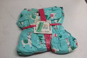 lot 113 image: Merry &amp Bright Womens Pajamas (XL, Dirty)