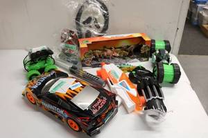lot 125 image: Boys toy lot (untested)