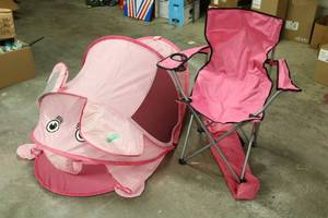 lot 138 image: Kids Sleeping Tent with Chair