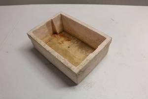 lot 180 image: Fountain base 11x8 Brown