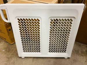 lot 183 image: Safety First Baby Child Gate (as shown only)