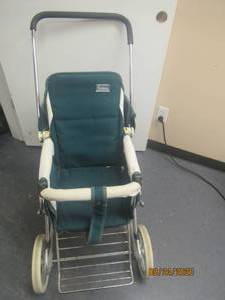 lot 5 image: EMMALJAVGA STROLLER.&nbsp